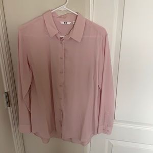 Uniqlo button down shirts